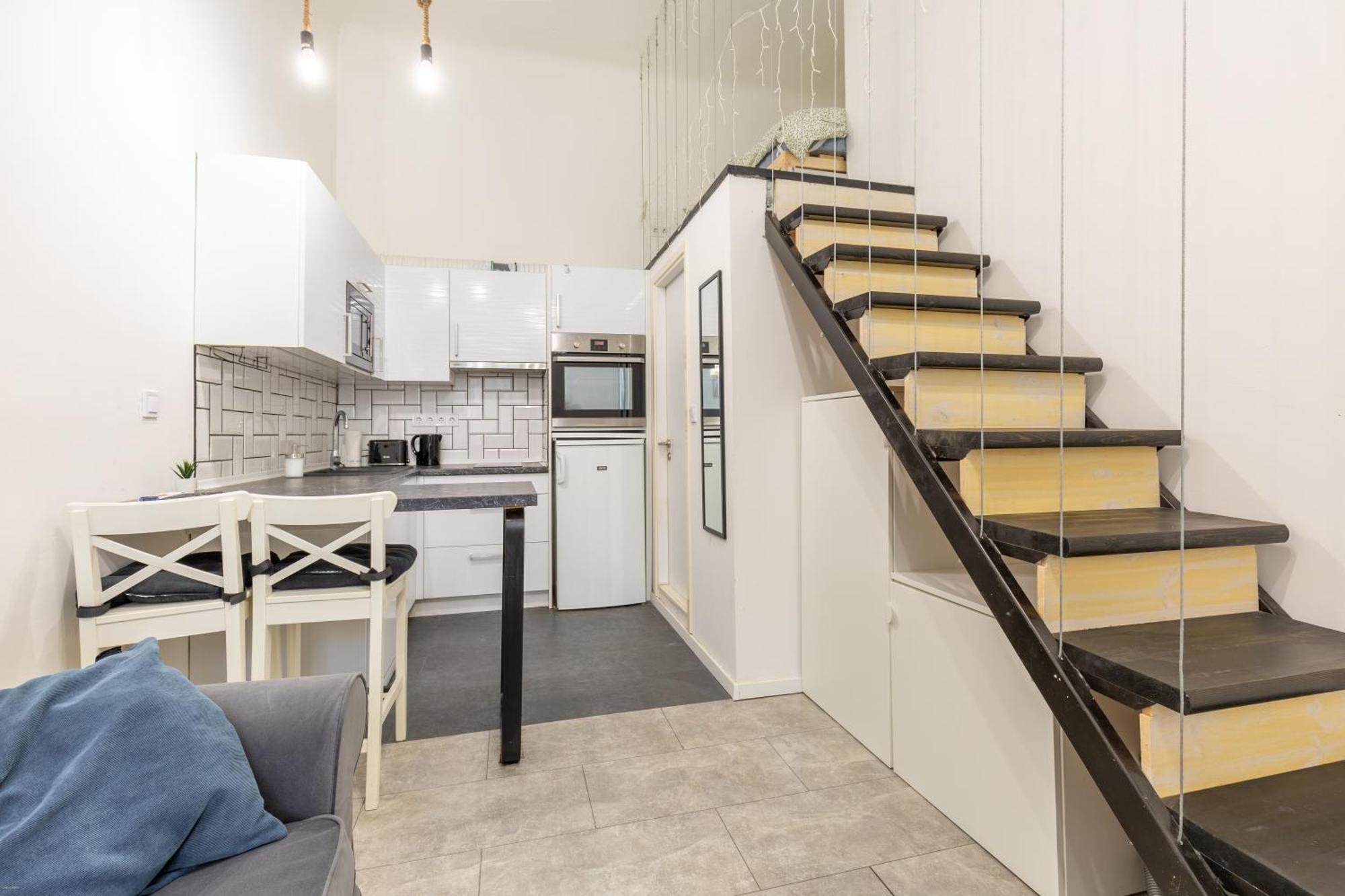 V60 Voeroesmarty Apartment Budapest