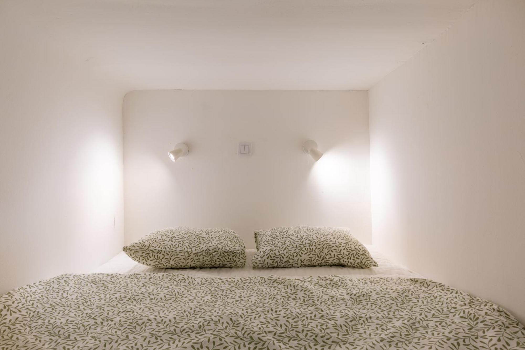 V60 Voeroesmarty Apartament